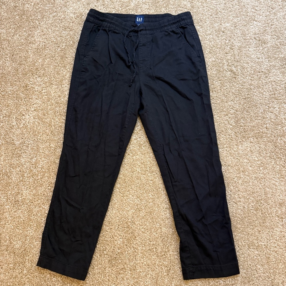 GAP women's black joggers